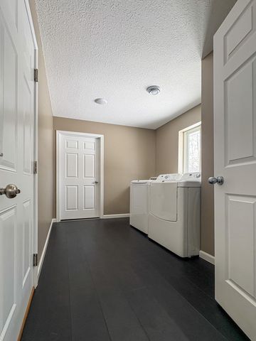 301 13th Street NE, Milaca, MN 56353