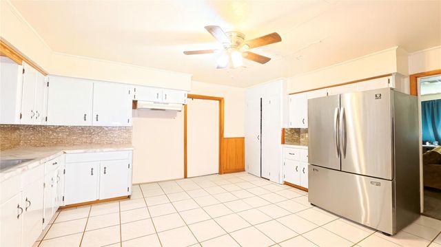 5010 Andrea Street, Houston, TX 77021