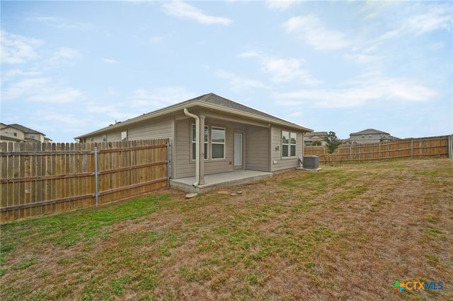101 Calgary Lane, San Marcos, TX 78666