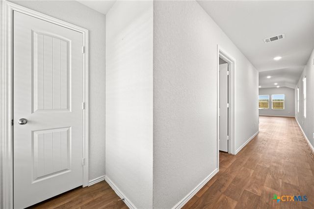 101 Calgary Lane, San Marcos, TX 78666