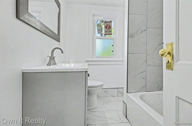 6023 Wayne Road, Romulus, MI 48174