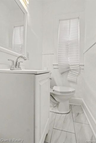 6023 Wayne Road, Romulus, MI 48174