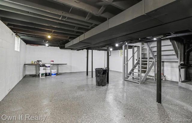 6023 Wayne Road, Romulus, MI 48174