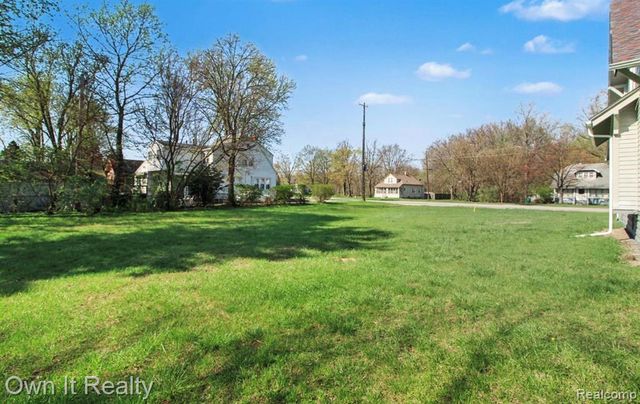 6023 Wayne Road, Romulus, MI 48174