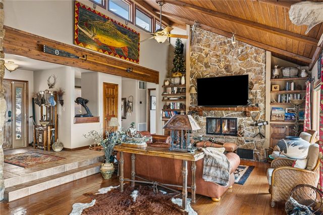 55 Table Rock Drive, Holiday Island, AR 72631