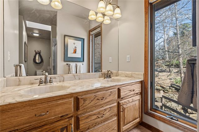 55 Table Rock Drive, Holiday Island, AR 72631