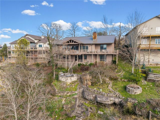 55 Table Rock Drive, Holiday Island, AR 72631