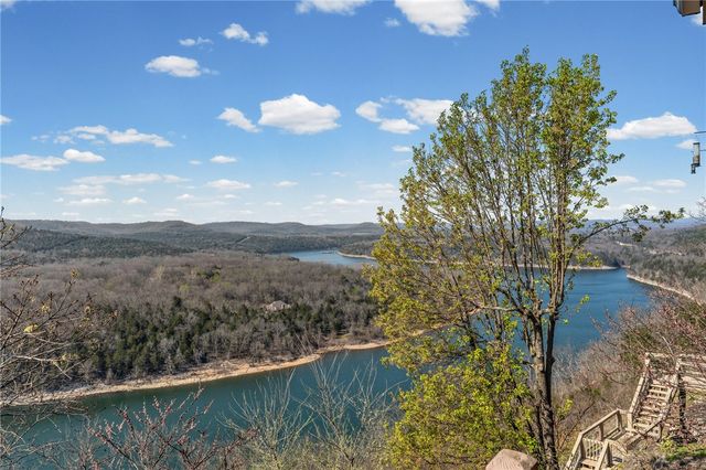 55 Table Rock Drive, Holiday Island, AR 72631