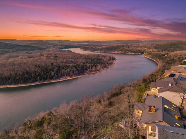 55 Table Rock Drive, Holiday Island, AR 72631