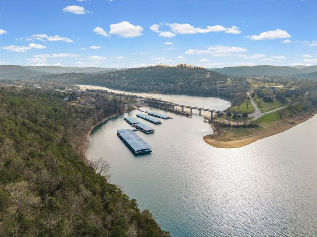 55 Table Rock Drive, Holiday Island, AR 72631