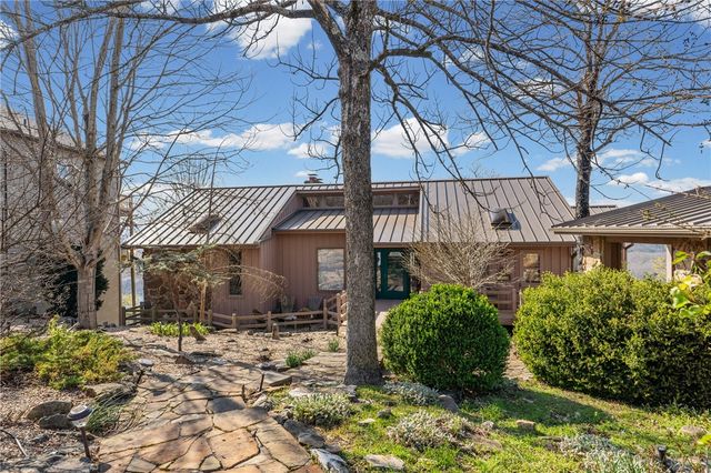 55 Table Rock Drive, Holiday Island, AR 72631