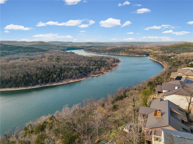 55 Table Rock Drive, Holiday Island, AR 72631