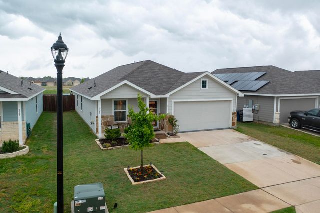 524 Autumnwood Way, Princeton, TX 75407