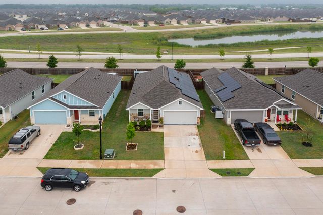524 Autumnwood Way, Princeton, TX 75407