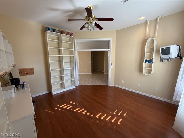2127 Clearwater Lake Drive, Henderson, NV 89044