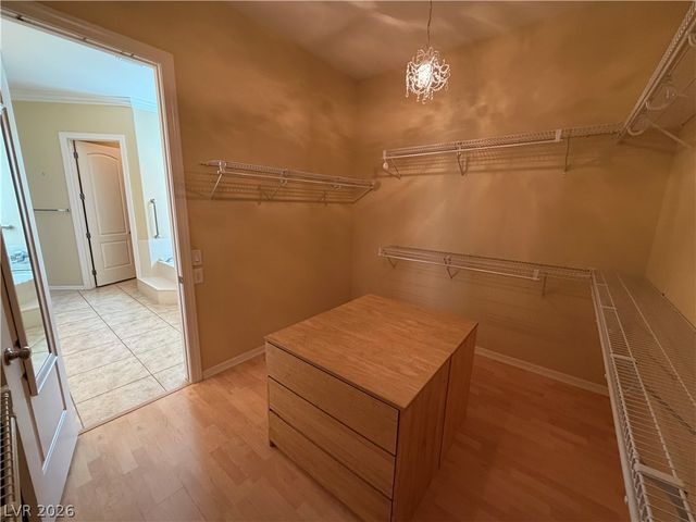 2127 Clearwater Lake Drive, Henderson, NV 89044