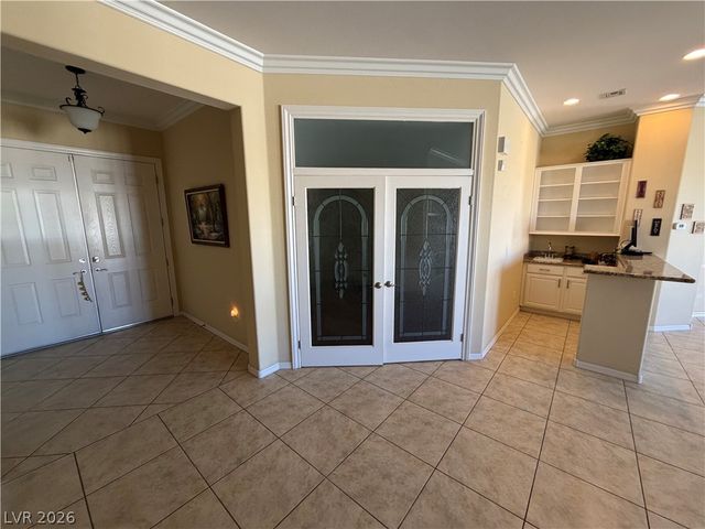 2127 Clearwater Lake Drive, Henderson, NV 89044