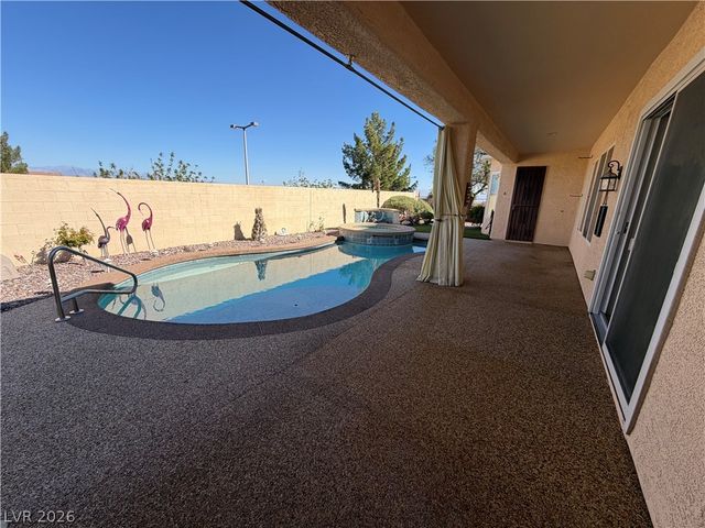 2127 Clearwater Lake Drive, Henderson, NV 89044