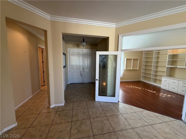 2127 Clearwater Lake Drive, Henderson, NV 89044