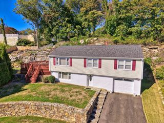 135 Grey Rock Road, Bridgeport, CT 06606