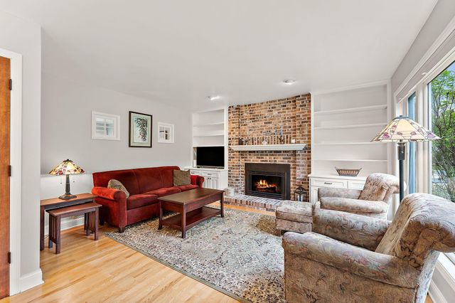 8053 Galway Road, Woodbury, MN 55125