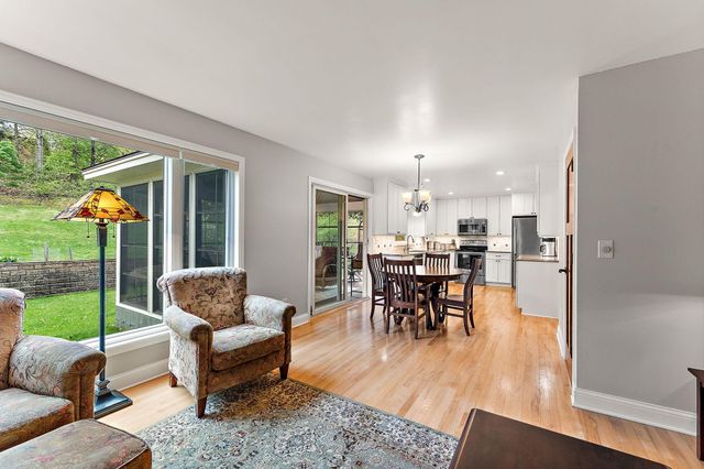 8053 Galway Road, Woodbury, MN 55125