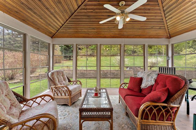 8053 Galway Road, Woodbury, MN 55125