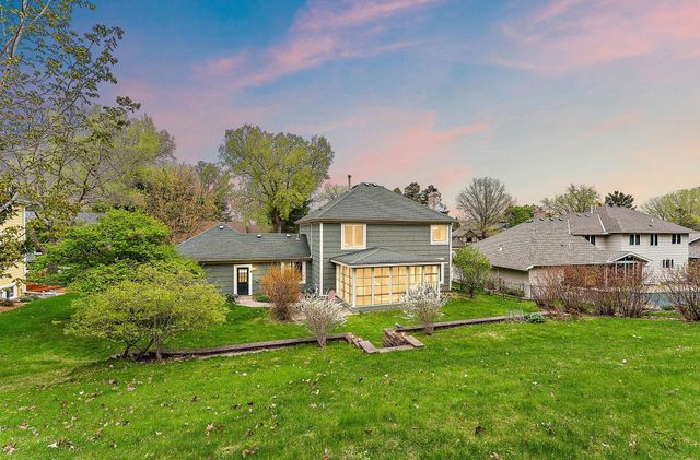 8053 Galway Road, Woodbury, MN 55125