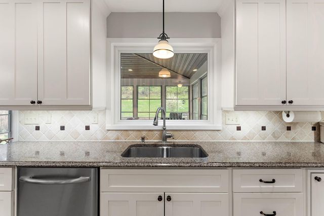 8053 Galway Road, Woodbury, MN 55125