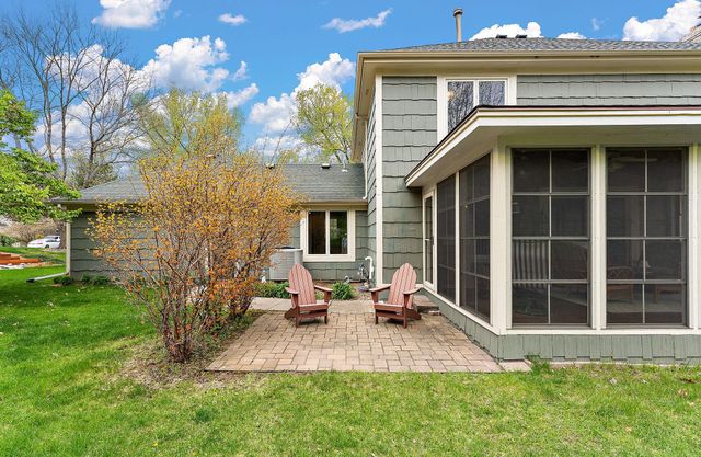 8053 Galway Road, Woodbury, MN 55125