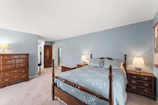 8053 Galway Road, Woodbury, MN 55125