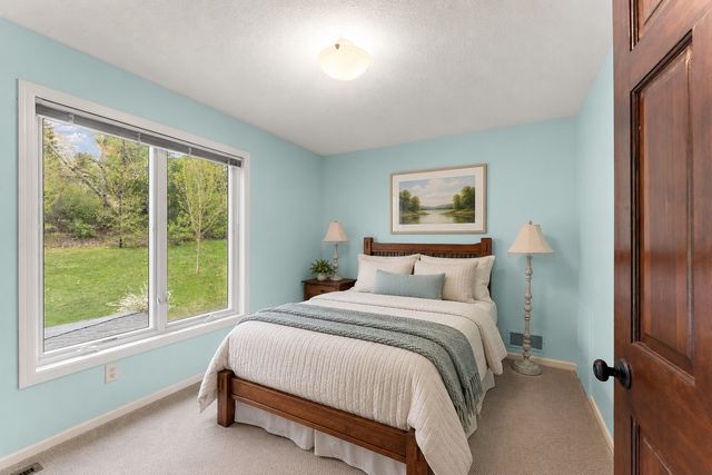 8053 Galway Road, Woodbury, MN 55125