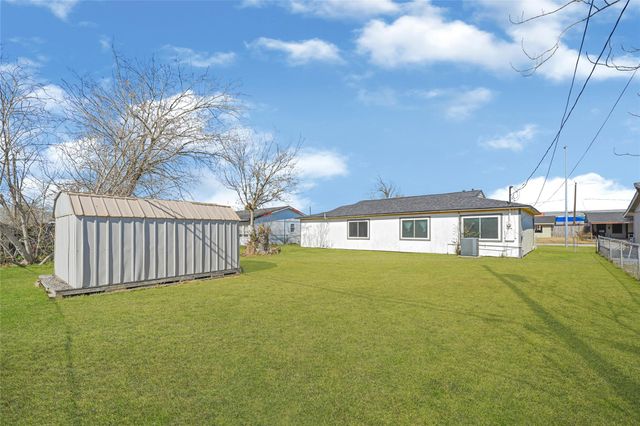 2126 Hillshire Drive, Deer Park, TX 77536