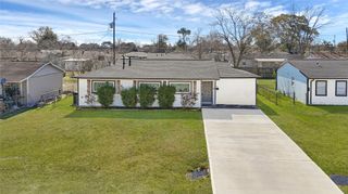 2126 Hillshire Drive, Deer Park, TX 77536