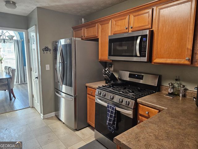 105 Queensland Lane, Covington, GA 30016