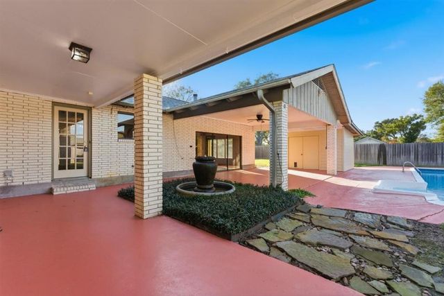 1300 Westmoreland Street, Lake Charles, LA 70605