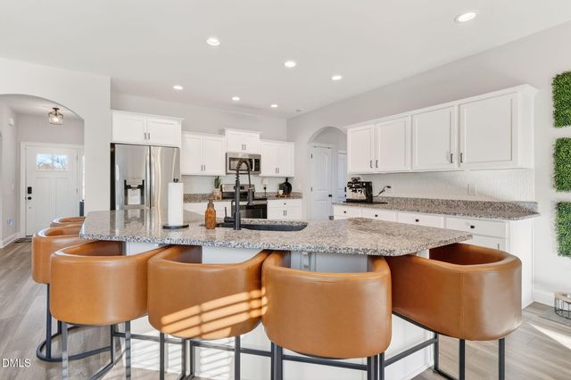 108 Pointe Drive, La Grange, NC 28551