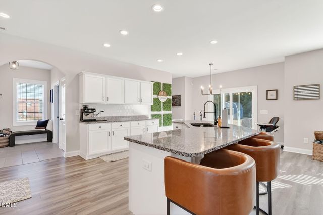 108 Pointe Drive, La Grange, NC 28551