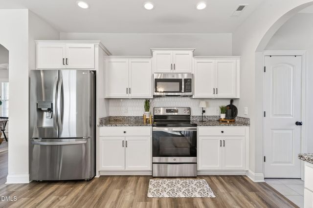 108 Pointe Drive, La Grange, NC 28551