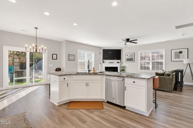 108 Pointe Drive, La Grange, NC 28551