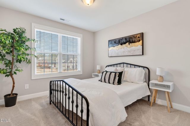 108 Pointe Drive, La Grange, NC 28551