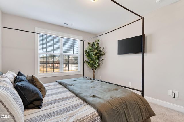 108 Pointe Drive, La Grange, NC 28551