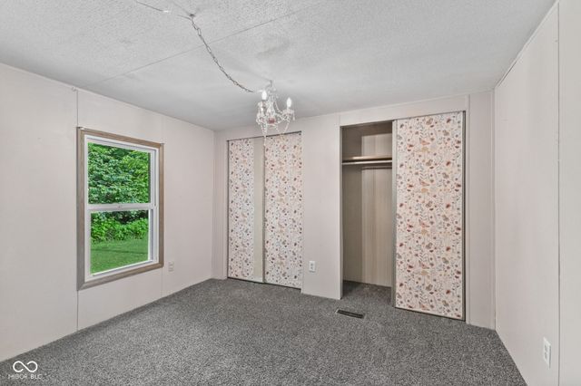6091 Mount Moriah Road, Nineveh, IN 46164