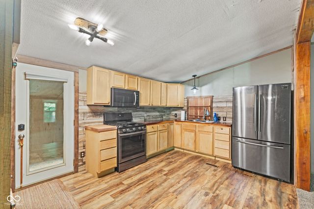 6091 Mount Moriah Road, Nineveh, IN 46164