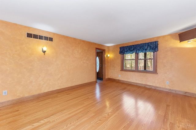 2214 Trappers Knoll Drive, Batavia Twp, OH 45103