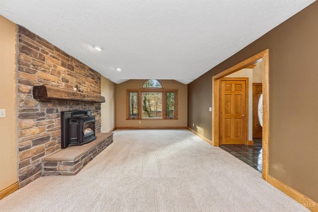 2214 Trappers Knoll Drive, Batavia Twp, OH 45103