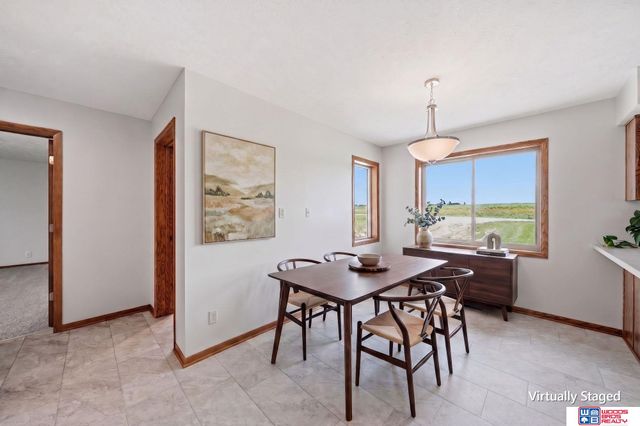 1667 N 12th Road, Palmyra, NE 68418