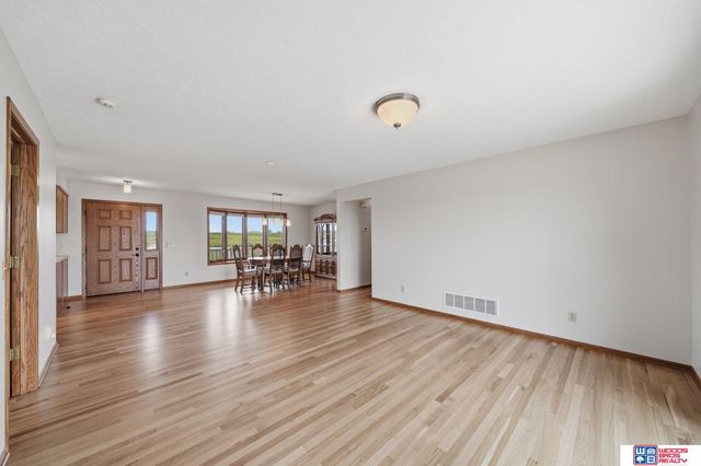 1667 N 12th Road, Palmyra, NE 68418