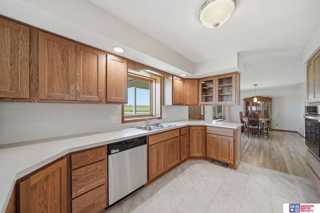 1667 N 12th Road, Palmyra, NE 68418