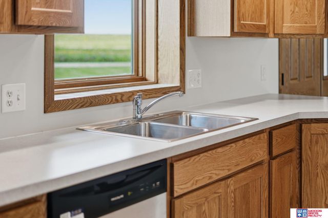 1667 N 12th Road, Palmyra, NE 68418